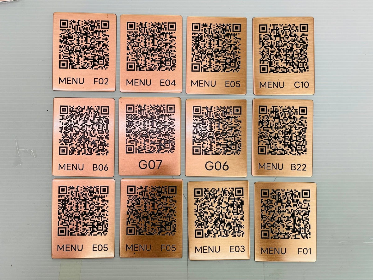 ป้ายสแตนเลสคอปเปอร์ใหม่ แฮร์ไลน์ ดีไซน์หรู แข็งแรง ทนทาน เหมาะสำหรับป้ายบริษัทและอาคารพาณิชย์