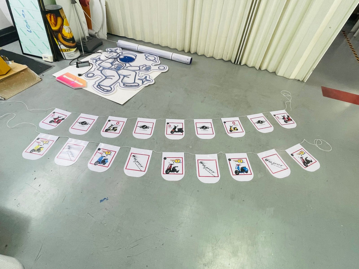 ธงราว Bunting Flag พิมพ์สีสดคมชัด น้ำหนักเบา แข็งแรง เหมาะสำหรับงานอีเวนต์ งานเทศกาล งานโปรโมชัน และตกแต่งหน้าร้าน