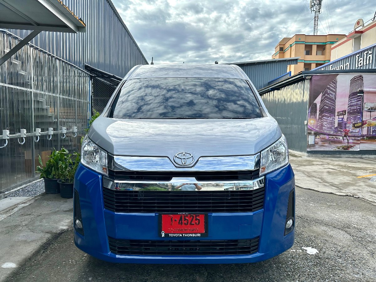 สติ๊กเกอร์ติดรถ Car Wrap แร็ปสติ๊กเกอร์ วัสดุคุณภาพสูง 3M พิมพ์คมชัด ติดทนทาน เหมาะสำหรับโฆษณาและตกแต่งรถทุกประเภท