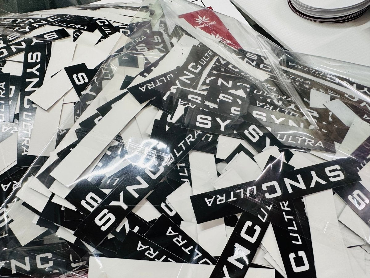 สติ๊กเกอร์โลโก้ตัดตามแบบ