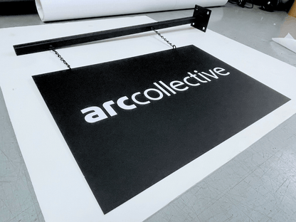 ป้ายแขวน ยื่นจากผนัง