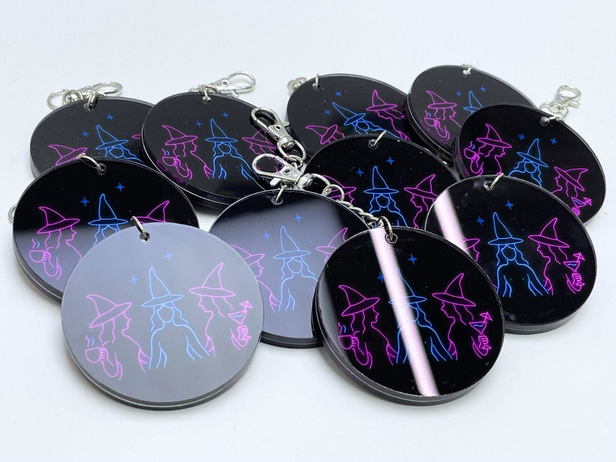 พวงกุญแจพรีเมี่ยม อะคริลิค พิมพ์คมชัด ดีไซน์สวย เหมาะสำหรับของที่ระลึก ของแจก และงานโปรโมชัน