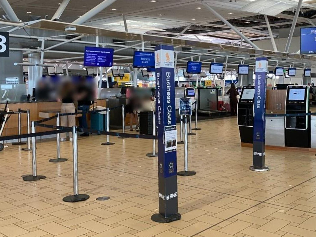 ป้ายครอบเสากั้นทางเดิน - custom display walk way directional signage