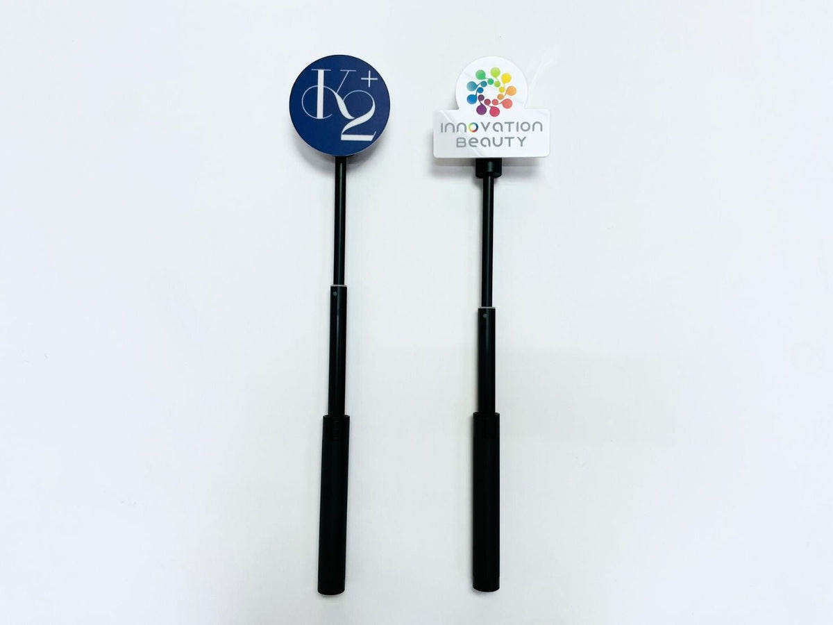 ป้ายไมค์ โลโก้ไมค์ และป้ายหัวไมค์ พิมพ์คมชัด ดีไซน์สวย เหมาะสำหรับงานอีเวนต์ สื่อประชาสัมพันธ์ รายการทีวี และงานโปรโมชัน