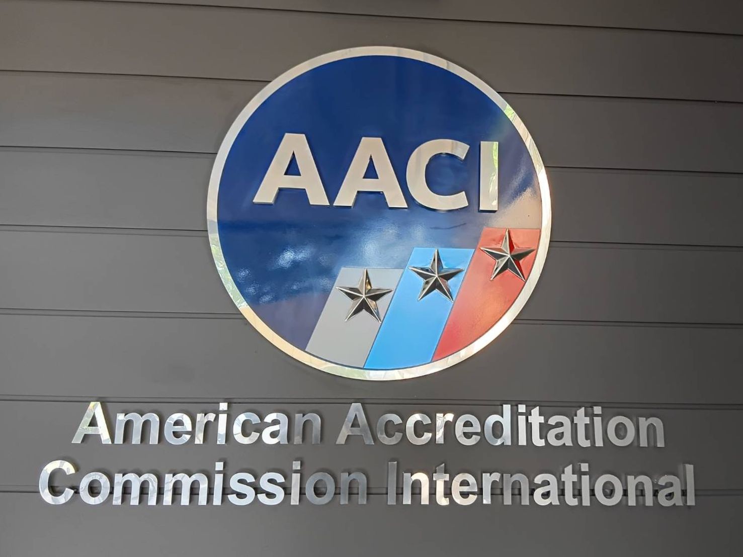 ป้ายสแตนเลสกัดกรด Etched Stainless