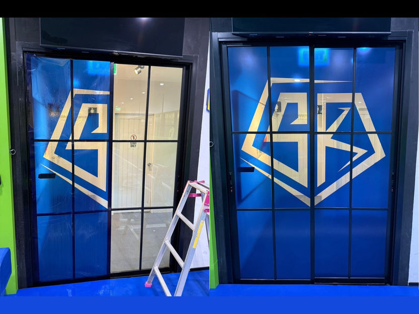 สติ๊กเกอร์โปร่งใส พิมพ์อิงค์เจ็ท สีสด คมชัด เหมาะสำหรับติดกระจก บรรจุภัณฑ์ และงานตกแต่ง