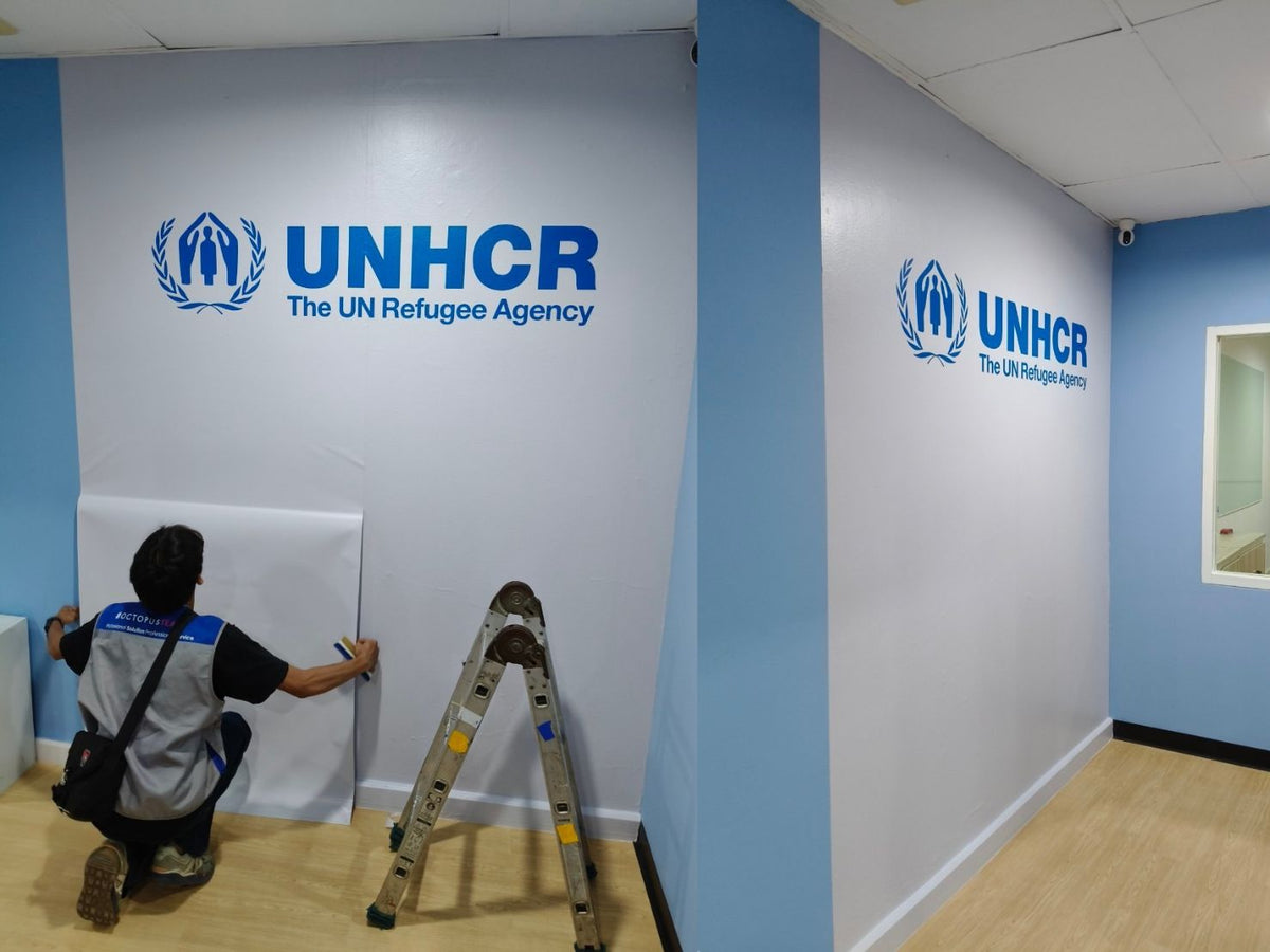 สติ๊กเกอร์ติดผนังห้อง และผนังปูน Wall Sticker พิมพ์ลายคมชัด ติดตั้งง่าย เหมาะสำหรับตกแต่งบ้าน ร้านค้า และออฟฟิศ