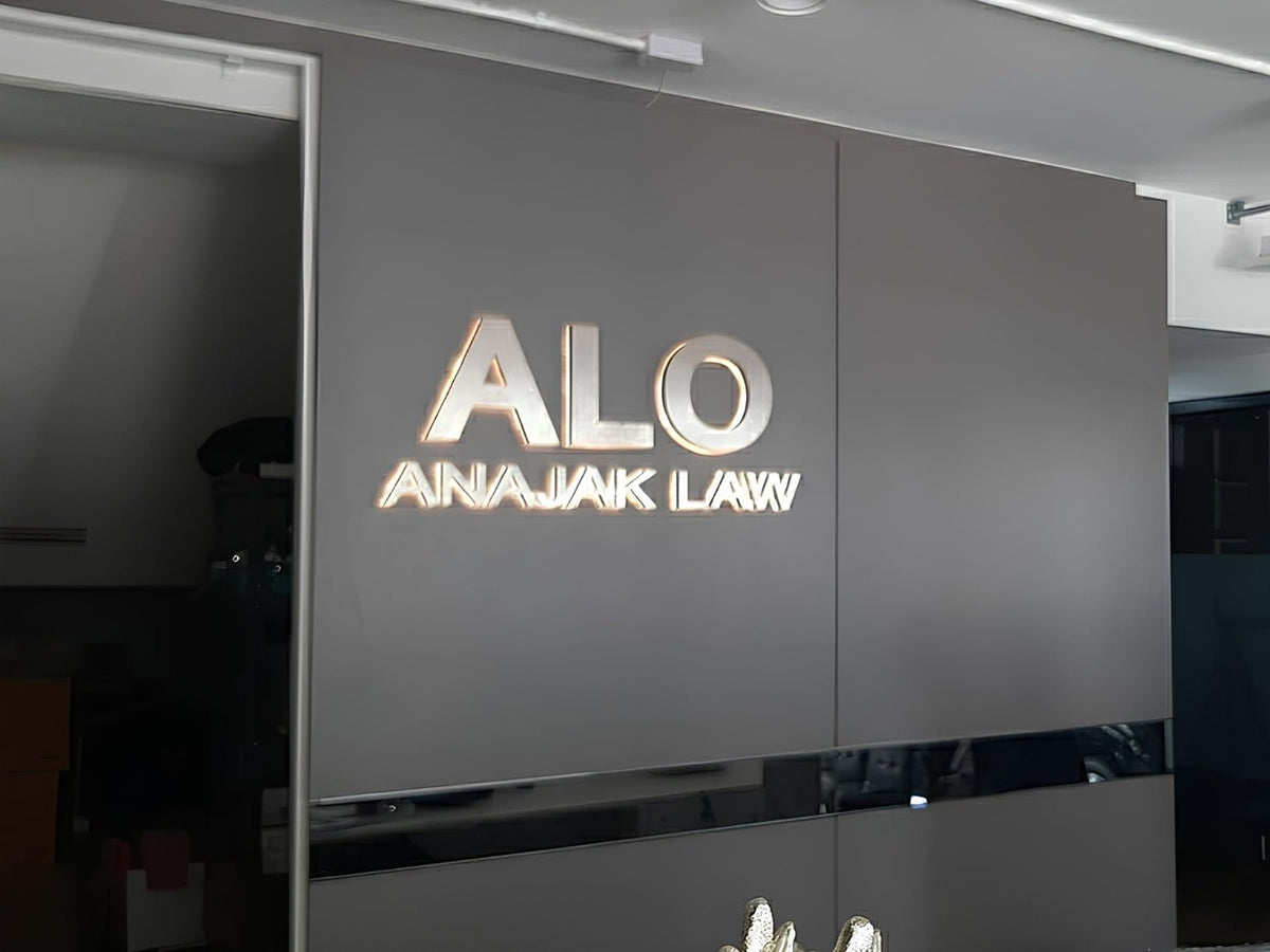 ป้ายบริษัทไฟออกหลัง แสงหรูหรา เด่นชัด เหมาะสำหรับองค์กร บริษัท และอาคารพาณิชย์