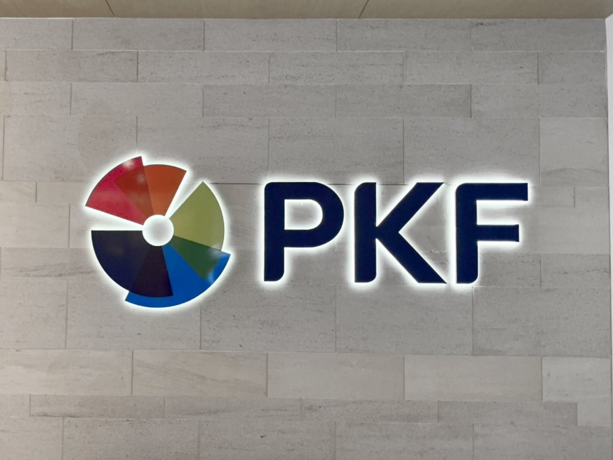 ป้ายอักษร โลโก้ ซิงค์ มีไฟ ดีไซน์หรูหรา ทนทาน เหมาะสำหรับร้านค้า บริษัท และอาคารพาณิชย์