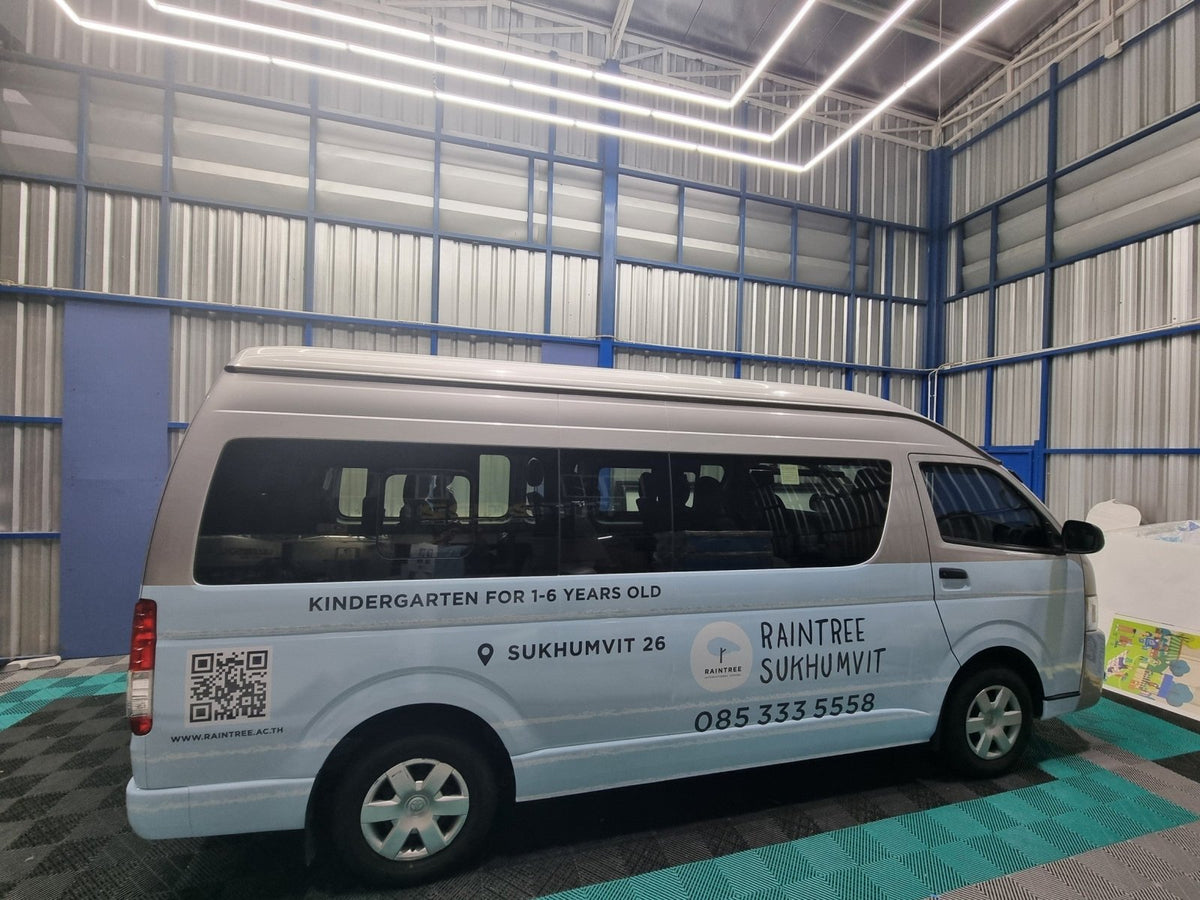 สติ๊กเกอร์ติดรถตู้ Van Wrap Sticker พิมพ์คมชัด วัสดุทนทาน เหมาะสำหรับโฆษณา โปรโมชัน และตกแต่งรถเพื่อสร้างเอกลักษณ์
