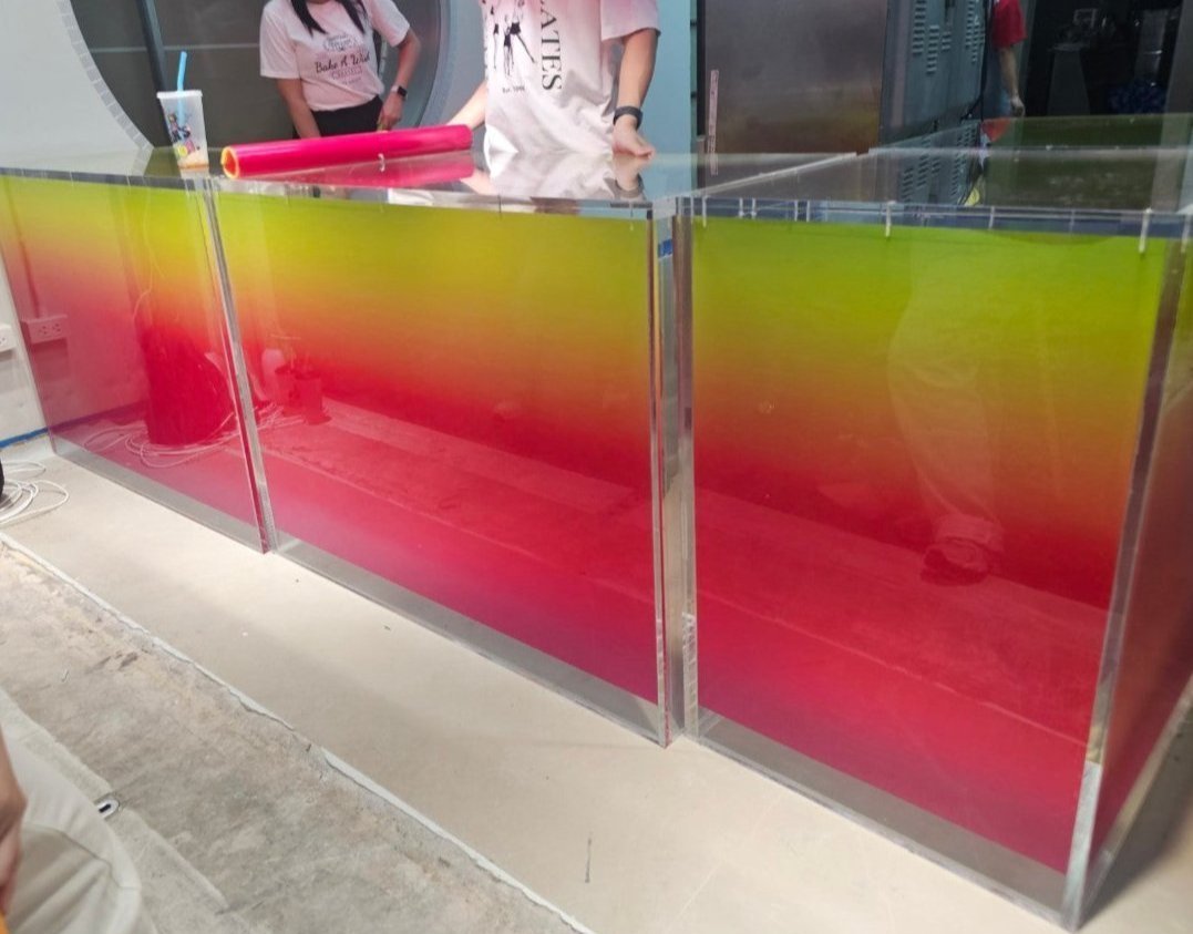 สติ๊กเกอร์ไล่เฉด Gradient Grain Pattern พิมพ์คมชัด เหมาะสำหรับตกแต่งผนัง กระจก และงานดีไซน์