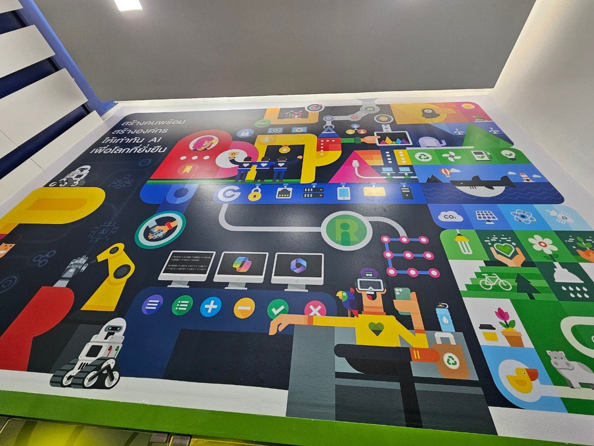 สติ๊กเกอร์ติดผนังเบา น้ำหนักเบา พิมพ์คมชัด เหมาะสำหรับงานตกแต่งบูธ ออฟฟิศ และร้านค้า