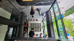 ฝ้า Mirror Stretch Ceiling กระจายแสงสวยหรู ผิวเงากระจก เหมาะสำหรับโชว์รูม โรงแรม และอาคารหรู
