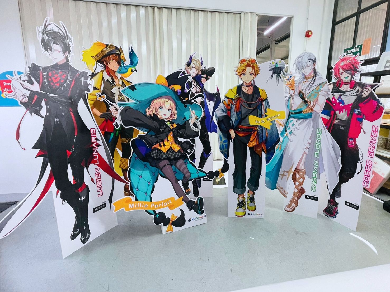 สแตนดี้การ์ตูน ไดคัท Standee Anime