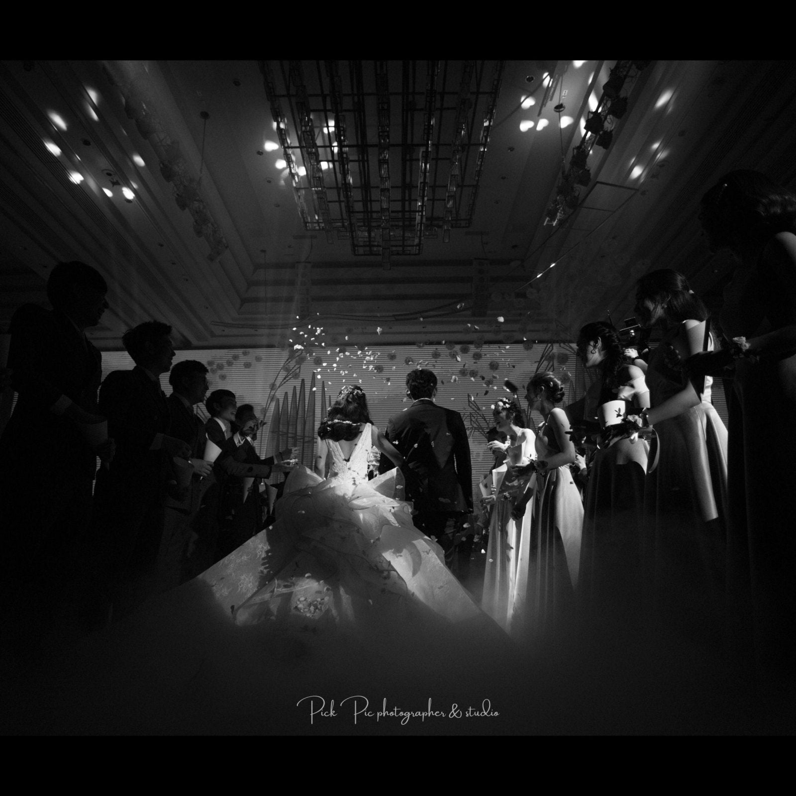 ถ่ายภาพงานแต่ง (Pre-Wedding)