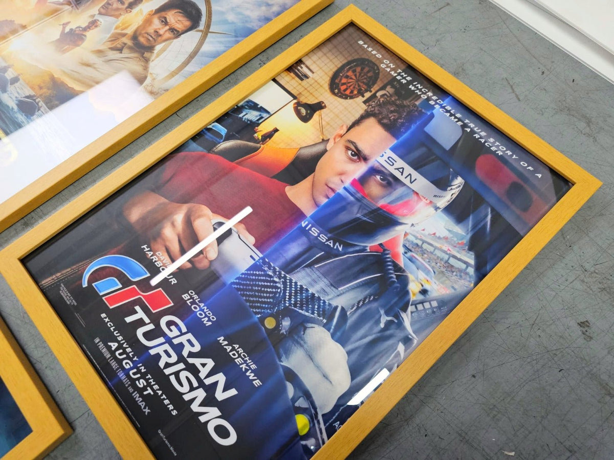 พิมพ์โปสเตอร์ โปสเตอร์หนัง พิมพ์สี RGB คมชัด สีสดใส เหมาะสำหรับงานโฆษณาและงานตกแต่งผนัง