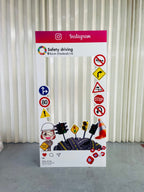 ฉากถ่ายรูปฟิวเจอร์บอร์ด ราคาถูก พิมพ์คมชัด น้ำหนักเบา เหมาะสำหรับงานอีเวนต์และงานแต่งงาน