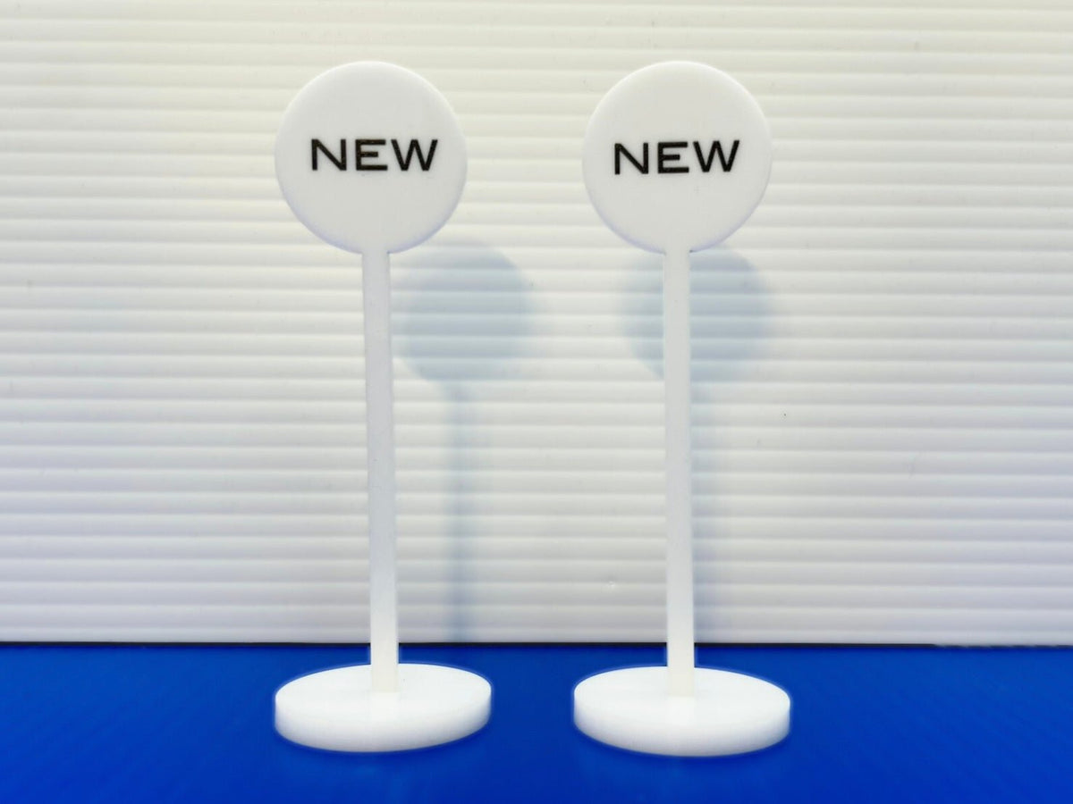 ป้ายตั้งโต๊ะ พิมพ์คมชัด ใช้งานสะดวก เหมาะสำหรับออฟฟิศ ร้านอาหาร และงานประชาสัมพันธ์