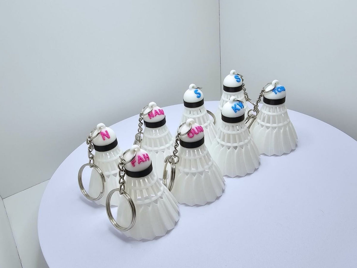 พวงกุญแจลูกแบดไก่ 3D สลักชื่อ