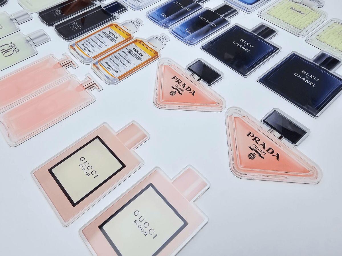 แม่เหล็กอะคริลิค พิมพ์ยูวีคมชัด ใช้ติดตกแต่งหรือเป็นของที่ระลึก เหมาะสำหรับงานโปรโมชัน