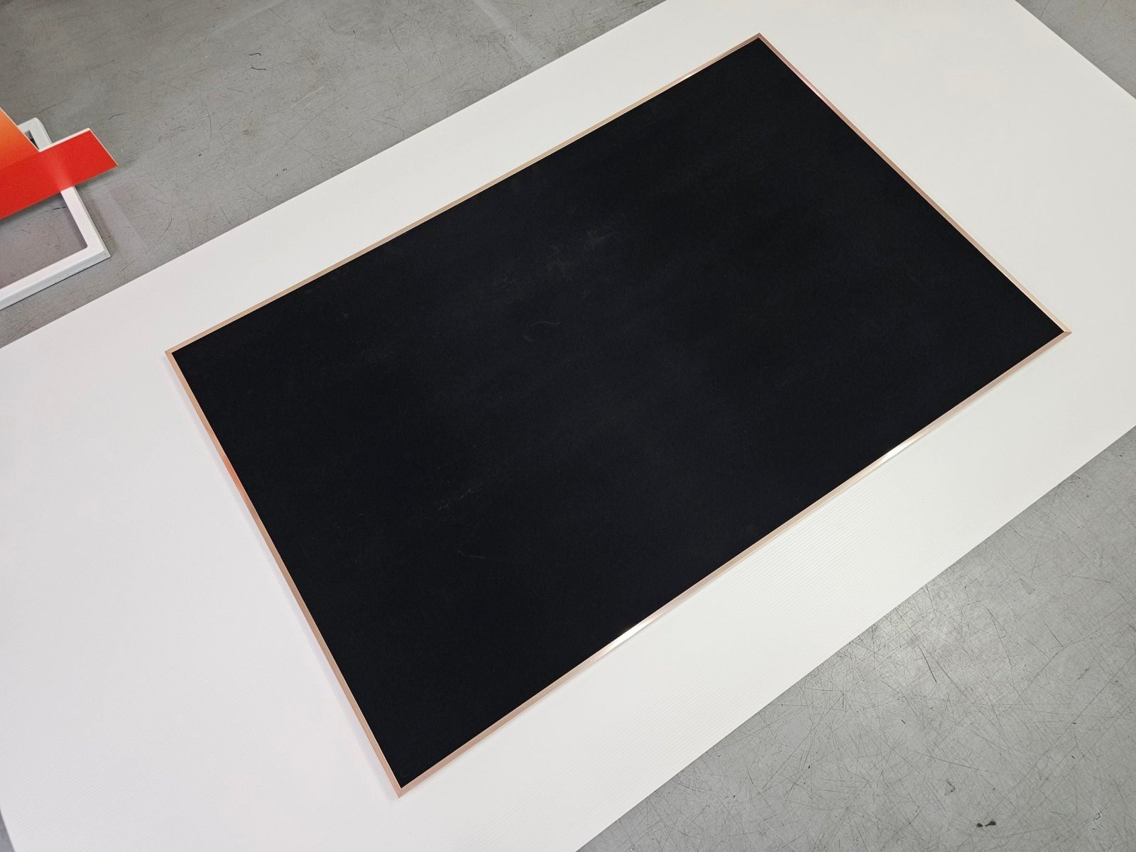 บอร์ดประชาสัมพันธ์อะคริลิค และกรอบอะคริลิคติดผนัง แข็งแรง โปร่งใส เหมาะสำหรับประกาศ โปสเตอร์ เมนู และงานแสดงข้อมูล