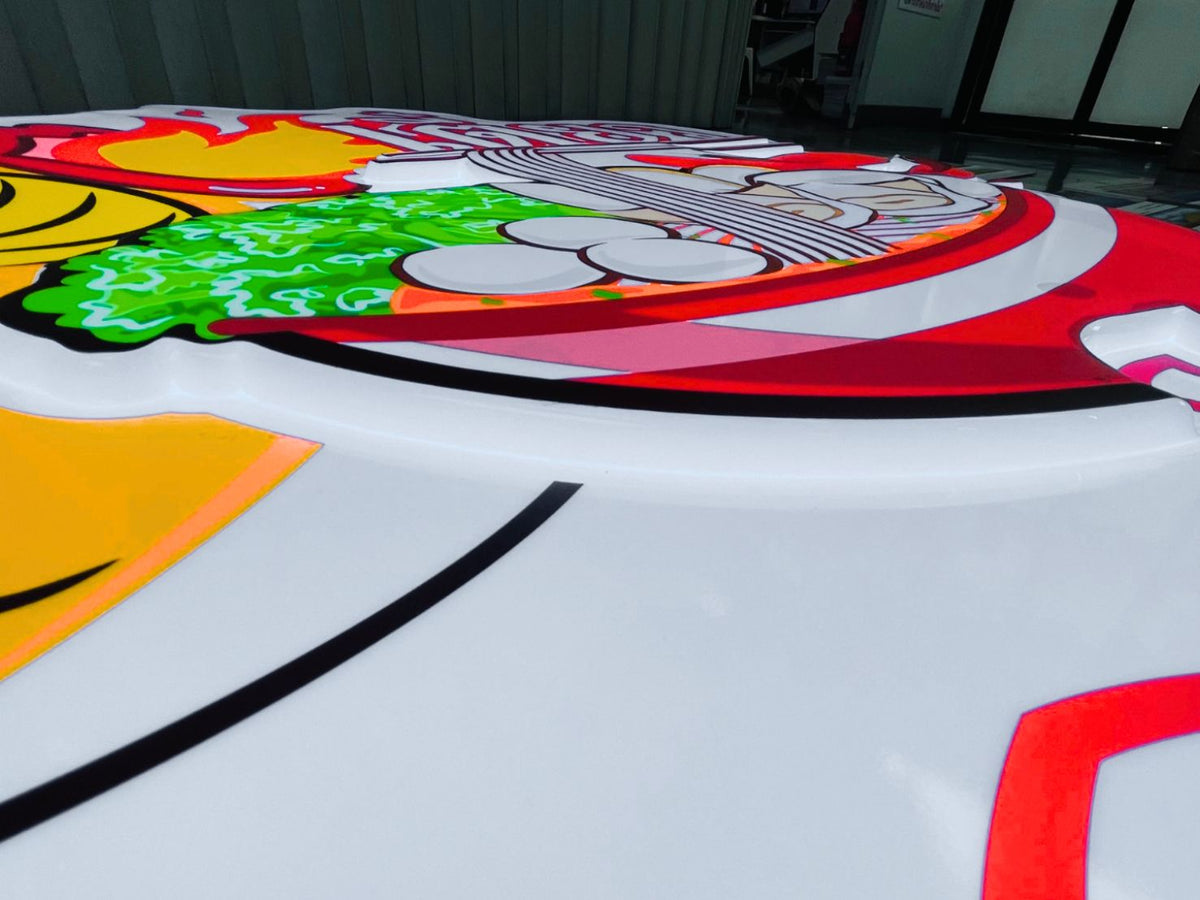 ป้ายกล่องไฟปั๊มนูน และป้ายไฟปั๊มนูน สว่างคมชัด ดีไซน์โดดเด่น เหมาะสำหรับป้ายร้านค้า ป้ายบริษัท และงานโฆษณากลางคืน