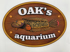ป้ายไม้นูน 3D ทาสีมือ โลโก้ Oak's Aquarium วัสดุไม้จริงทาสีอะคริลิค