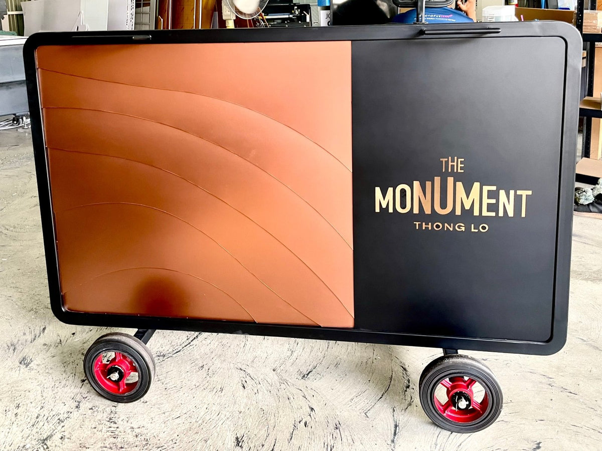 ป้ายล้อเลื่อน ป้ายตั้งมีล้อลาก และที่กั้นจอดรถ เคลื่อนย้ายสะดวก แข็งแรง ทนทาน เหมาะสำหรับงานจราจร ความปลอดภัย และป้ายเตือน