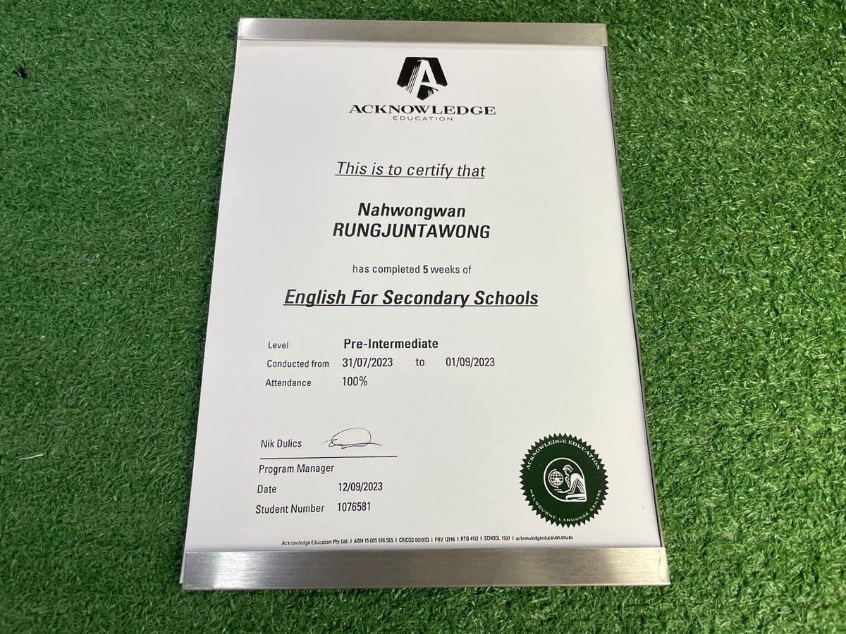 ใบประกาศนียบัตร Certificate พิมพ์คุณภาพสูง เหมาะสำหรับมอบรางวัล การศึกษา และงานองค์กร