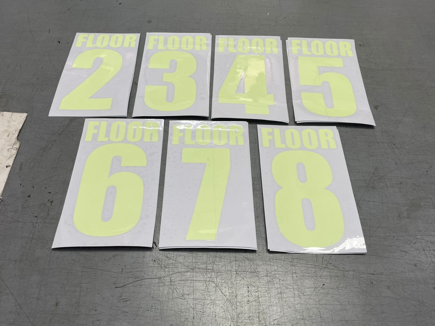 สติ๊กเกอร์ เรืองแสง พรายน้ำ Illuminous Sticker