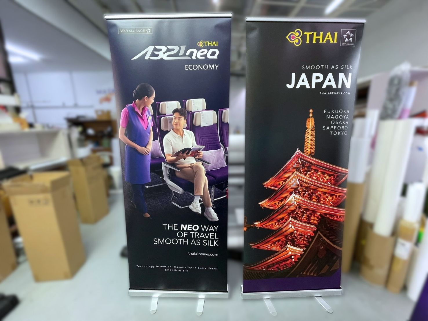 Roll up banner แบบดึงขึ้น เก็บง่าย ใช้งานซ้ำได้