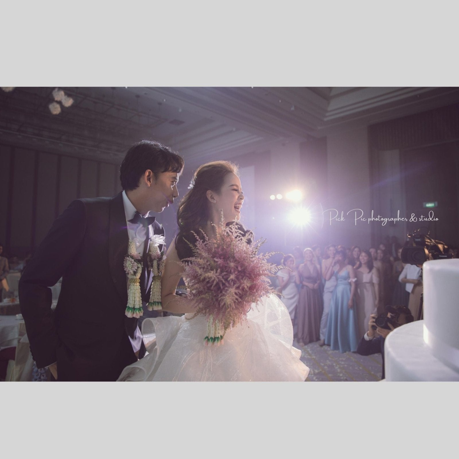 ถ่ายภาพงานแต่ง (Pre-Wedding)