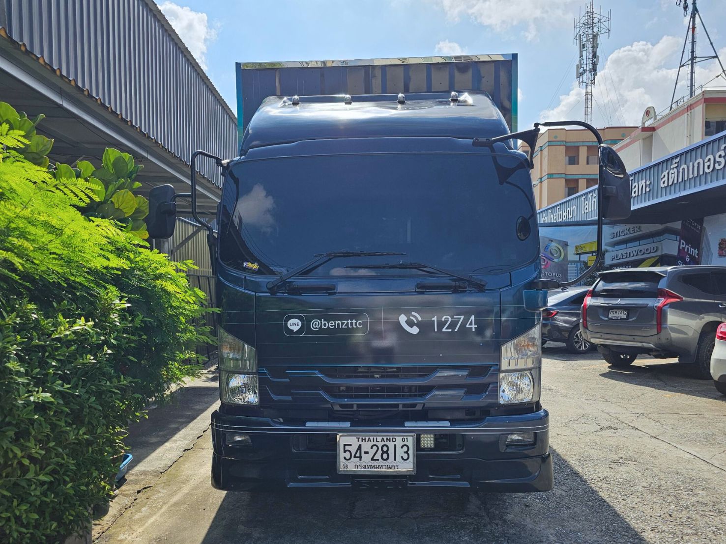 รถอีซูซุสีดำเงาโครเมียม แร็พสติ๊กเกอร์รถสไลด์