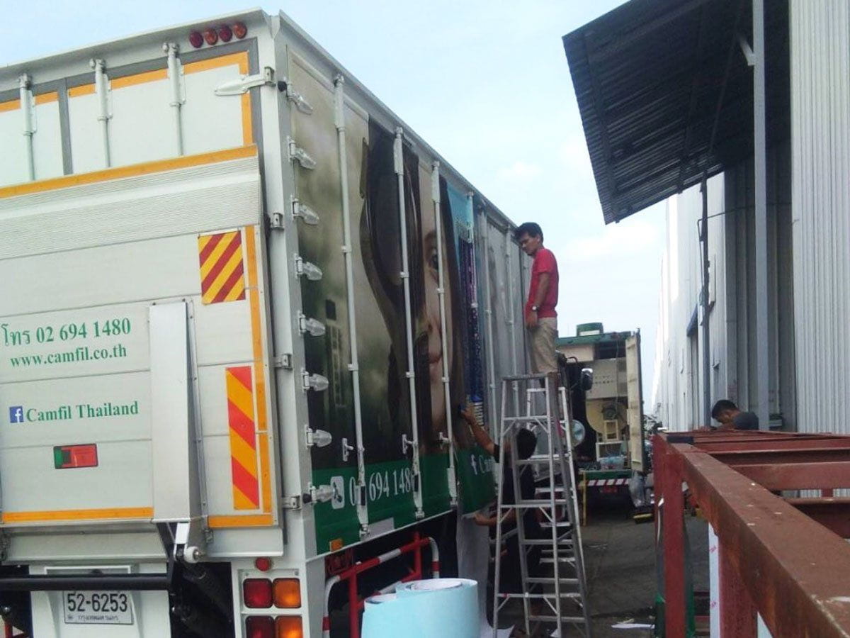 Truck wrap sticker สำหรับงานโฆษณาเคลื่อนที่ขนาดใหญ่