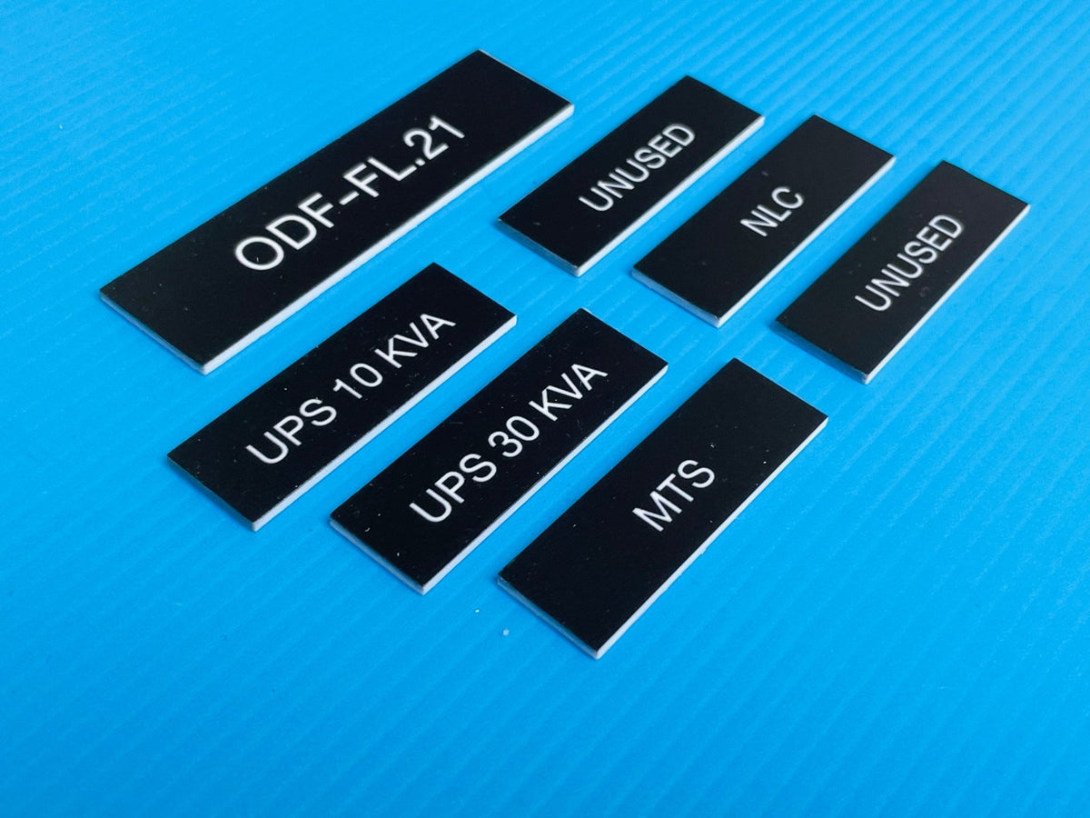 ป้ายเนมเพลท เนมแทก และป้ายกัดกรดเซาะร่อง ตัวอักษรคมชัด ทนทาน เหมาะสำหรับป้ายชื่อบริษัท เครื่องจักร และงานอุตสาหกรรม