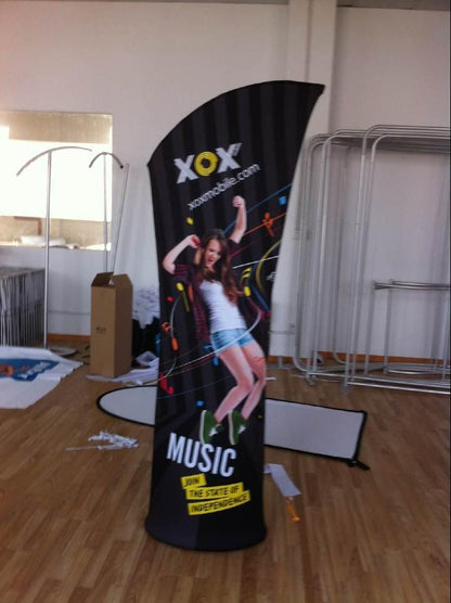 บูธผ้า เสาผ้า ป้ายตั้งพื้นผ้า อุปกรณ์ออกบูธแบบผ้า อุปกรณ์ตกแต่งบูธ Fabric  อุปกรณ์จัดงานอีเว้นท์