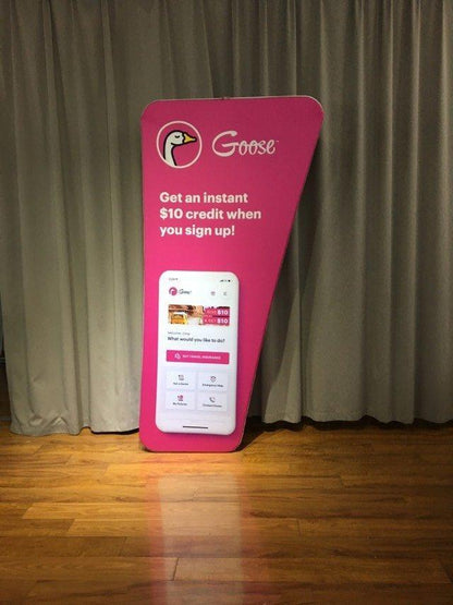 อุปกรณ์ประกอบ ซุ้มจัดบูธ บูธชั่วคราว Octopus Media Solutions ป้ายตั้งสแตนแบบผ้าสำเร็จรูป สแตนตั้ง Tablet ฉากกั้นแบบผ้า