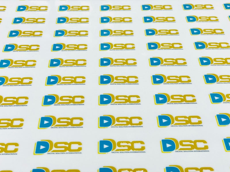 สติ๊กเกอร์ยูวี สกรีนติดสินค้า พิมพ์คมชัด ทนทาน กันน้ำ เหมาะสำหรับฉลากสินค้าและบรรจุภัณฑ์