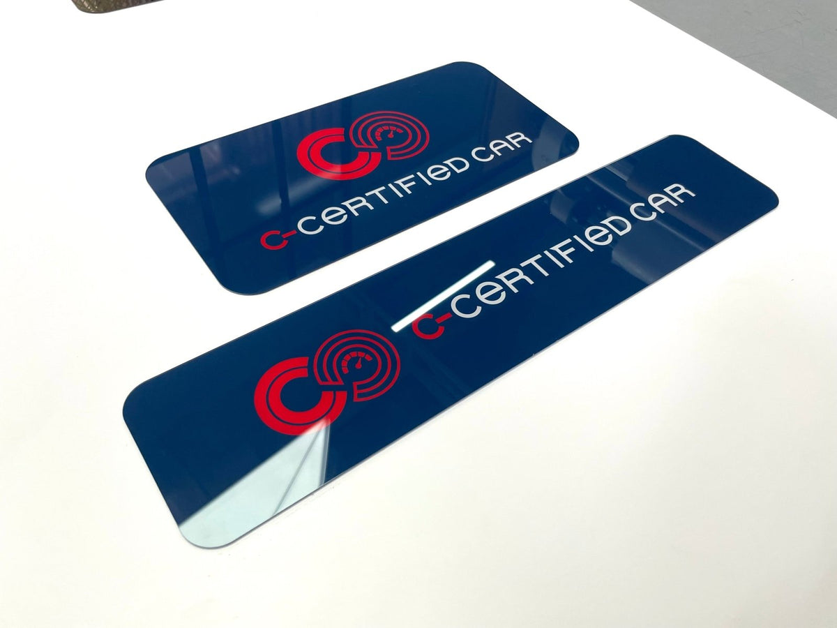 อะคริลิคใสพิมพ์กลับด้าน และพิมพ์พลาสติก พิมพ์คมชัด สีสดใส เหมาะสำหรับป้ายบริษัท ป้ายร้านค้า งานตกแต่ง และงานโฆษณา