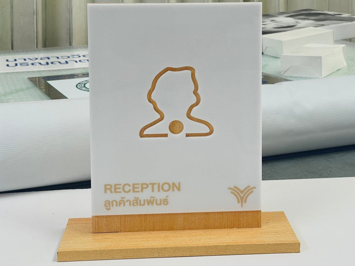 ป้ายอะคริลิคตั้งโต๊ะ และกรอบรูปอะคริลิคใส พิมพ์คมชัด ดีไซน์หรูหรา เหมาะสำหรับป้ายราคา เมนูร้านอาหาร และงานตกแต่ง