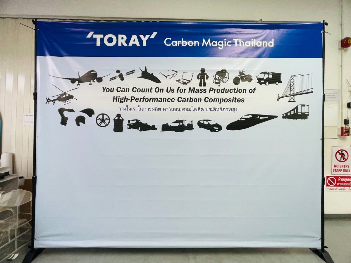 แบคดรอปไวนิล Vinyl Backdrop พิมพ์คมชัด สีสด ทนแดดฝน เหมาะสำหรับงานอีเวนต์ งานถ่ายภาพ และงานโปรโมชันต่าง ๆ