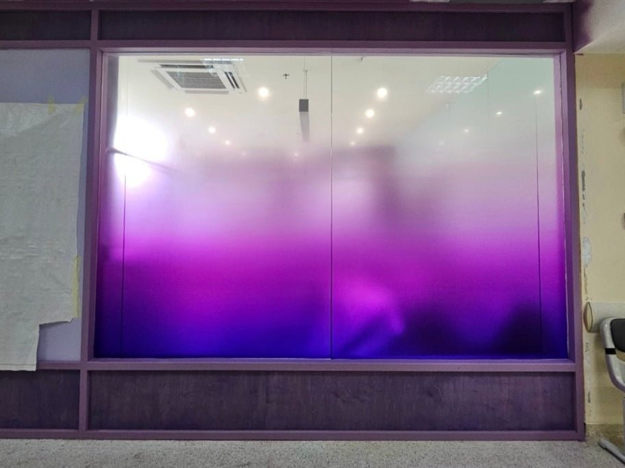 สติ๊กเกอร์ไล่เฉด Gradient Grain Pattern พิมพ์คมชัด เหมาะสำหรับตกแต่งผนัง กระจก และงานดีไซน์