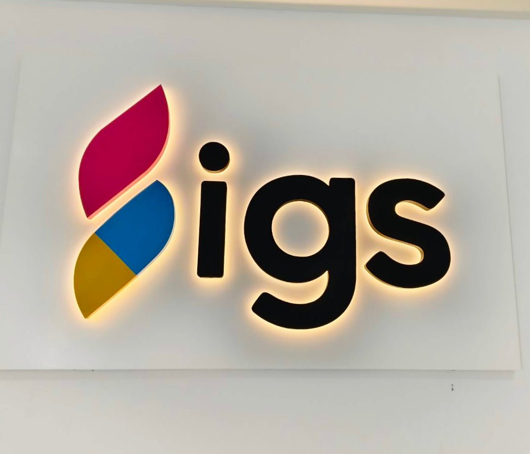 ป้ายบริษัทไฟออกหลัง แสงหรูหรา เด่นชัด เหมาะสำหรับองค์กร บริษัท และอาคารพาณิชย์