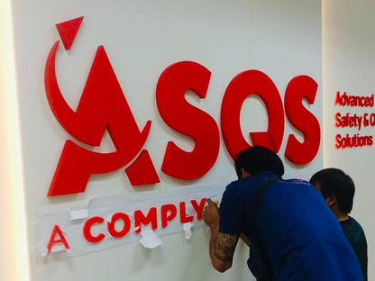 acrylic name plate on the wall : Professional and Stylish Identification