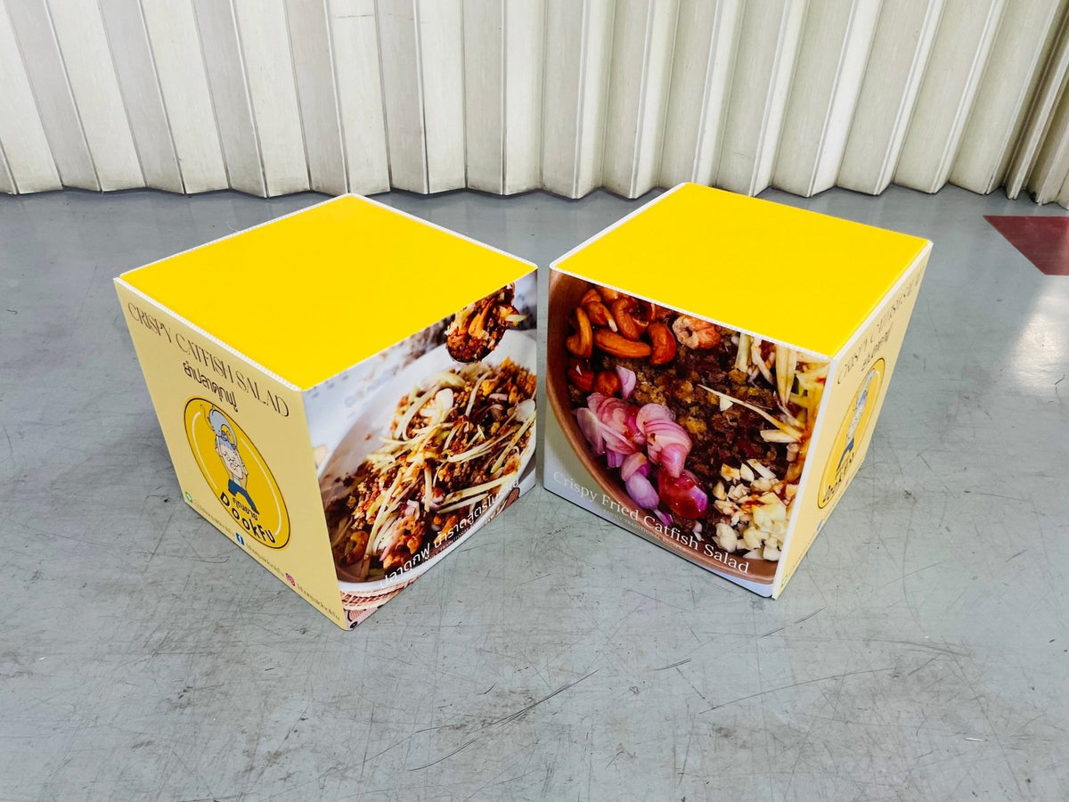 กล่องลูกเต๋า กล่องฟิวเจอร์บอร์ดทรงลูกเต๋า พิมพ์คมชัด เหมาะสำหรับงานอีเวนต์ และดิสเพลย์สินค้า