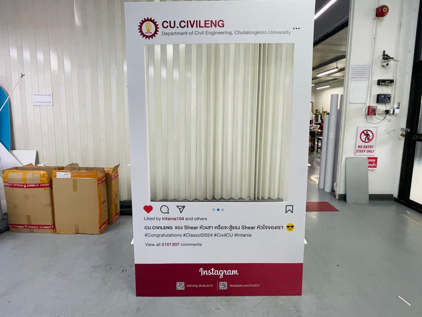 กรอบป้าย Instagram และ Facebook ดีไซน์เหมือนหน้าฟีดโซเชียล เหมาะสำหรับงานอีเวนต์ งานถ่ายภาพ และกิจกรรมโปรโมชัน