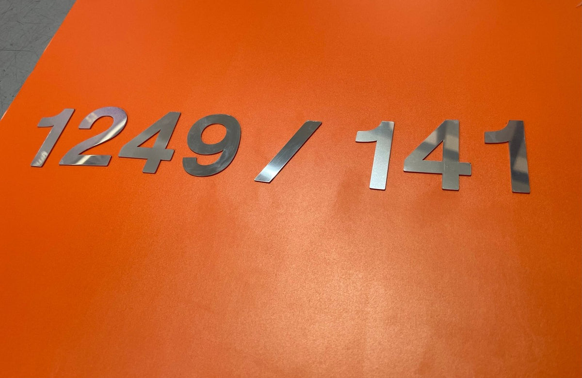 ป้ายบ้านเลขที่ และป้ายเลขที่ห้อง พิมพ์คมชัด ดีไซน์หรูหรา ทนทาน เหมาะสำหรับบ้าน อาคารชุด คอนโด และสำนักงาน