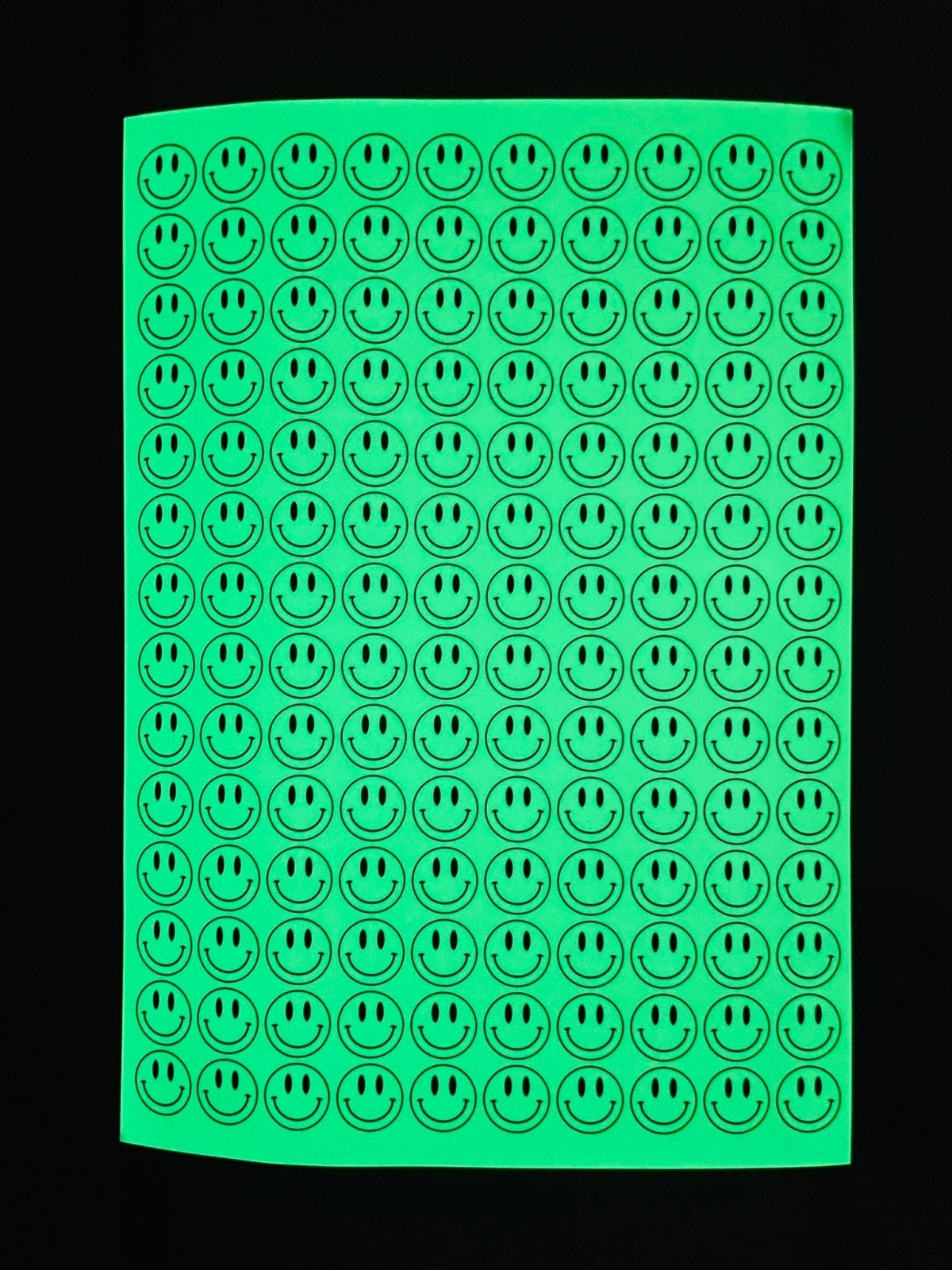 สติ๊กเกอร์เรืองแสง พรายน้ำ Glow in the Dark Sticker มองเห็นชัดในที่มืด เหมาะสำหรับงานตกแต่ง ป้ายความปลอดภัย และงานดีไซน์