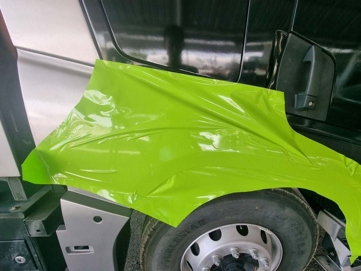 สติ๊กเกอร์รถหัวลาก พิมพ์คมชัด วัสดุทนทาน เหมาะสำหรับงานโฆษณา โปรโมชัน และตกแต่งรถบรรทุก