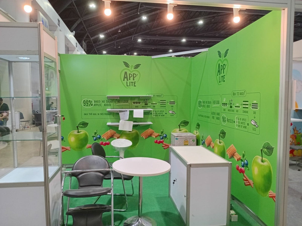 ป้ายโฟมบอร์ดติดผนังบูธงานแสดงสินค้า Expo พิมพ์คมชัด น้ำหนักเบา เหมาะสำหรับงานอีเวนต์